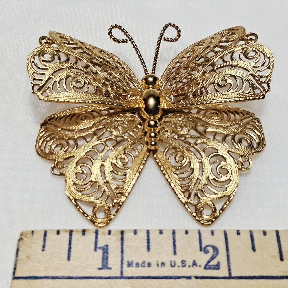 VTG Monet Butterfly Moth Goldtone Mesh Style 2.5" Brooch Pin - Picture 6 of 12